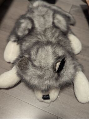 Plush Husky Puppet Timber Folkmanis